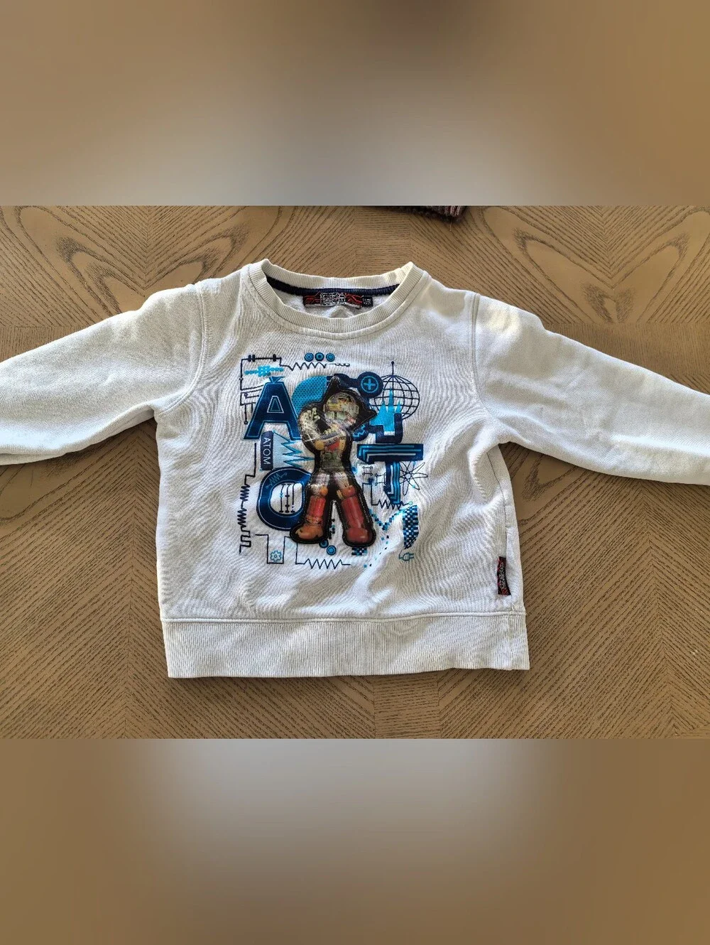 Boys Clothing Size 5-6T – Shirts, Sweaters, Sweatshirts, Outfit, Pants & Shorts